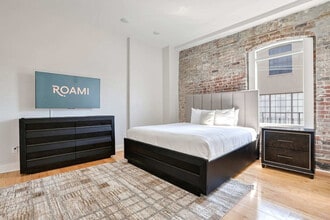 1050 Annunciation St in New Orleans, LA - Building Photo - Building Photo