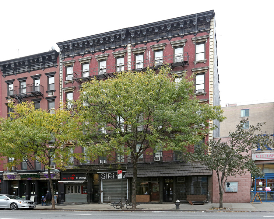 641 Tenth Ave in New York, NY - Building Photo