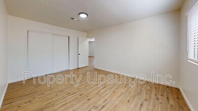 2061 Rosamond Ave in Shasta Lake, CA - Building Photo - Building Photo