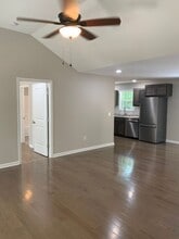 111 Grosch Ln in Tullahoma, TN - Building Photo - Building Photo