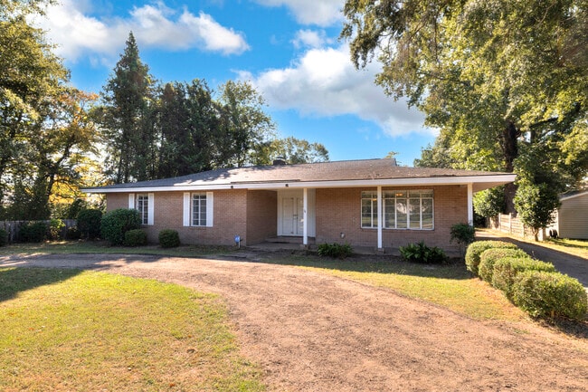 34 Adams Ave in Sumter, SC - Building Photo - Building Photo