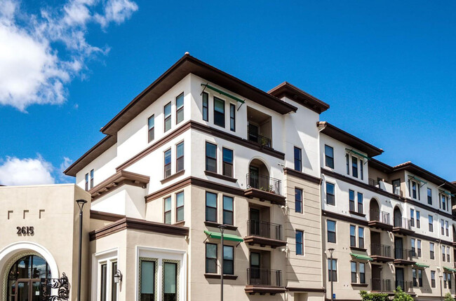 2615 El Camino Real in Santa Clara, CA - Building Photo - Building Photo