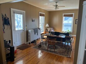 107 Center St in Fayetteville, NY - Building Photo