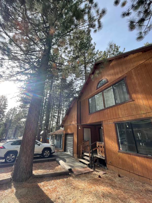 2613 William Ave in South Lake Tahoe, CA - Foto de edificio - Building Photo