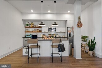 1618 Mifflin St in Philadelphia, PA - Building Photo - Building Photo