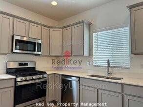 1118 W Osprey Dr in Stansbury Park, UT - Building Photo - Building Photo