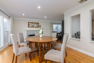 16641 Gilmore St in Los Angeles, CA - Building Photo - Building Photo