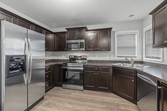 361 Sonoma Rd in Jacksonville, NC - Building Photo - Building Photo