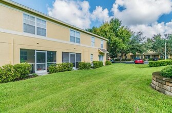 220 Drawbridge Ln in Valrico, FL - Building Photo - Building Photo