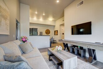 2210 Remington Way in Bozeman, MT - Foto de edificio - Building Photo