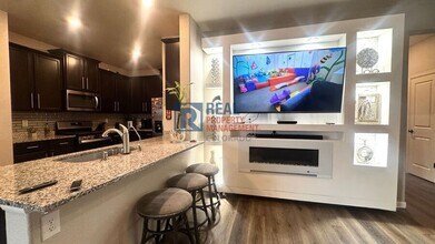8900 Uravan St in Commerce City, CO - Building Photo - Building Photo