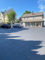 229 Pawling Ave, Unit 2nd fl Right in Troy, NY - Building Photo