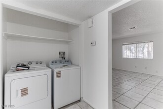 312 E Tonopah Ave in North Las Vegas, NV - Building Photo - Building Photo