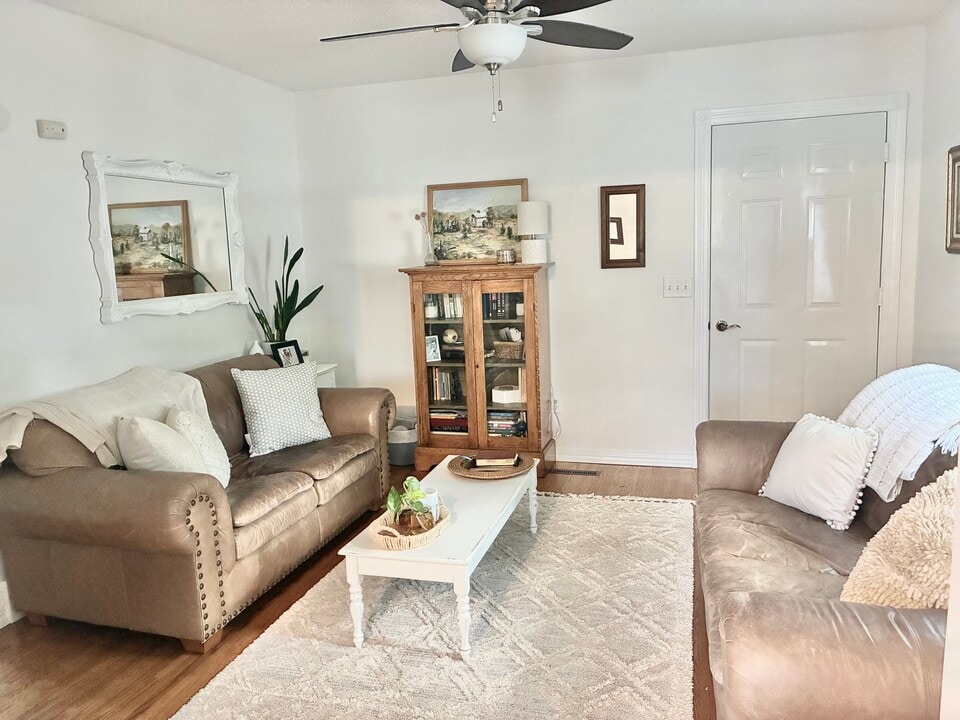 201 7th St W in Canby, MN - Building Photo