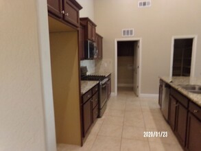 4782 Beckman Way in Merced, CA - Building Photo - Building Photo