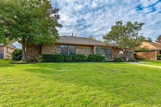 3816 Grifbrick Dr in Plano, TX - Building Photo - Building Photo