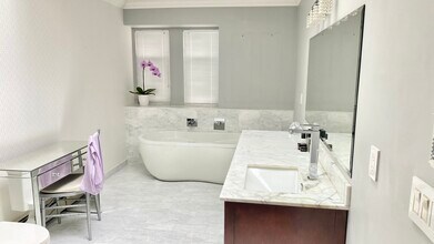 520 26th Av W in Vancouver, BC - Building Photo - Building Photo