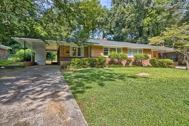 201 Waccamaw Ave