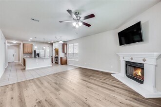 203 Arrowhead Trail in Cedar Park, TX - Foto de edificio - Building Photo