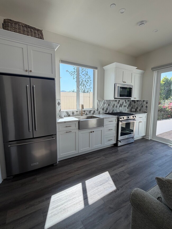 7369 Grazing Ln in Riverside, CA - Building Photo - Building Photo