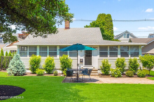 317 Philadelphia Blvd in Sea Girt, NJ - Building Photo - Building Photo