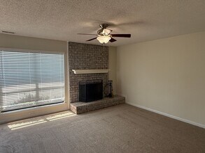 11000 Carmel Crossing Rd in Charlotte, NC - Building Photo - Building Photo