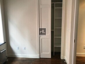 E 26TH ST., Unit 5C in New York, NY - Foto de edificio - Building Photo