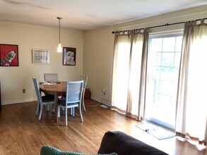 426 N Fox Hills Dr in Bloomfield Township, MI - Building Photo - Building Photo