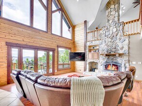 785 Warren Gulch Rd in Idaho Springs, CO - Building Photo - Building Photo