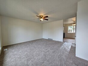 1657 S Sedalia St in Aurora, CO - Building Photo - Building Photo