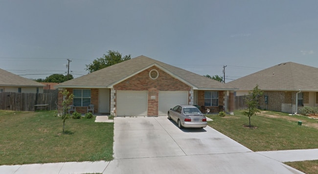 property at 4009 Cambridge Dr