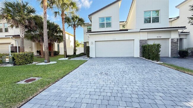 property at 1040 Rio Ct