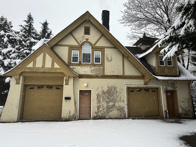 property at 24 Bloomfield Way