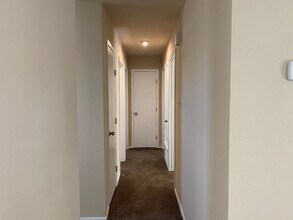 1045 Vly Frg Dr in Schertz, TX - Building Photo - Building Photo