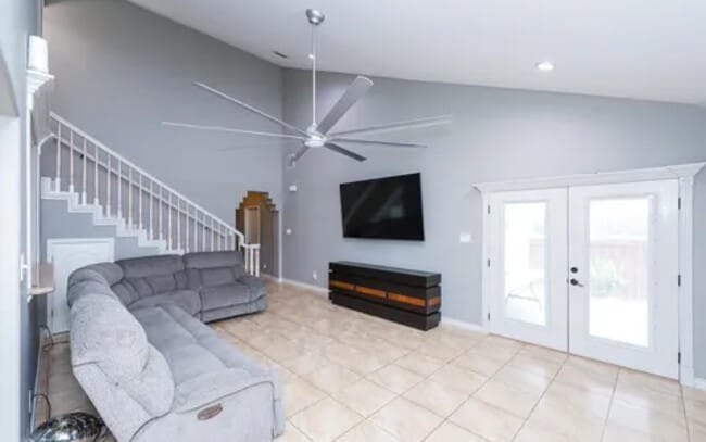 2329 Grisell Dr in Laredo, TX - Building Photo - Building Photo