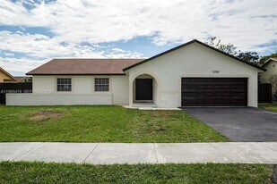 13750 SW 282nd St in Homestead, FL - Building Photo
