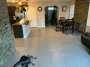 16141 Tuscany Hillside Rd in Odessa, FL - Building Photo - Building Photo