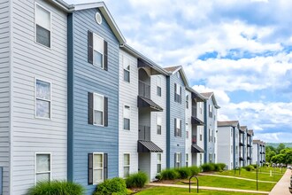 Mountain View Apartments in Fayetteville, AR - Foto de edificio - Building Photo