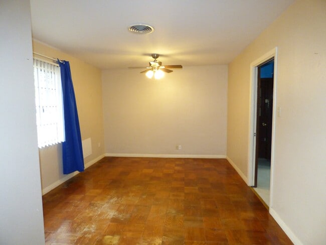 2208 Monterrey Dr in Orange, TX - Building Photo - Building Photo