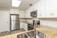 6702 Highland Grass photo'