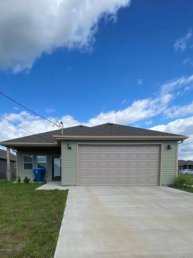 2130 S Pennsylvania Ave in Joplin, MO - Building Photo - Building Photo