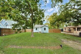 7429 Springdale St in Houston, TX - Building Photo - Building Photo