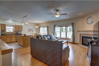 238 Wind Stone Dr in Madison, WI - Building Photo - Building Photo