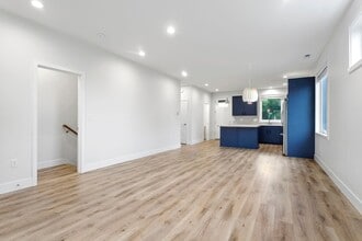 4808 SE Franklin St in Portland, OR - Building Photo - Building Photo