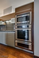 3750 S Las Vegas Blvd in Las Vegas, NV - Building Photo
