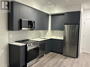 225 Malta Ave. in Brampton, ON - Building Photo - Building Photo