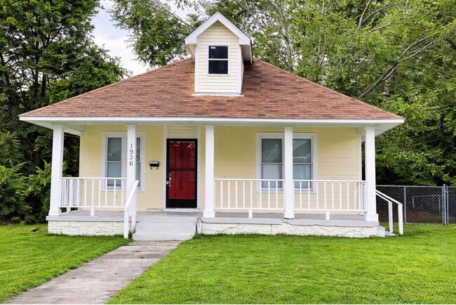 property at 1936 E McLemore Ave