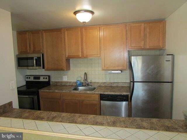 property at 6310 Hil-Mar Dr