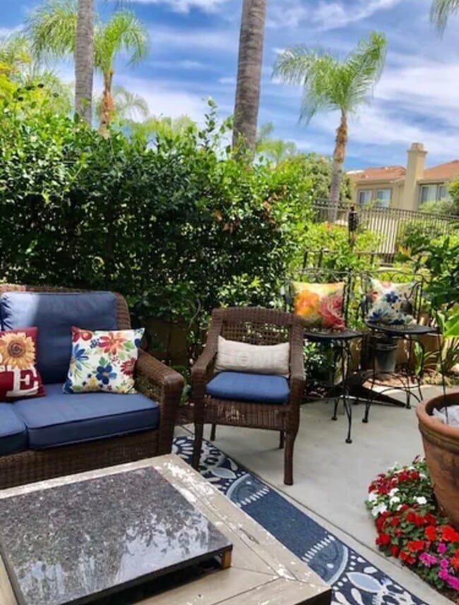 401 N Cotswolds Ln, Unit C in Orange, CA - Foto de edificio - Building Photo