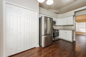 12110 Woodglen Cir in Clermont, FL - Building Photo - Building Photo